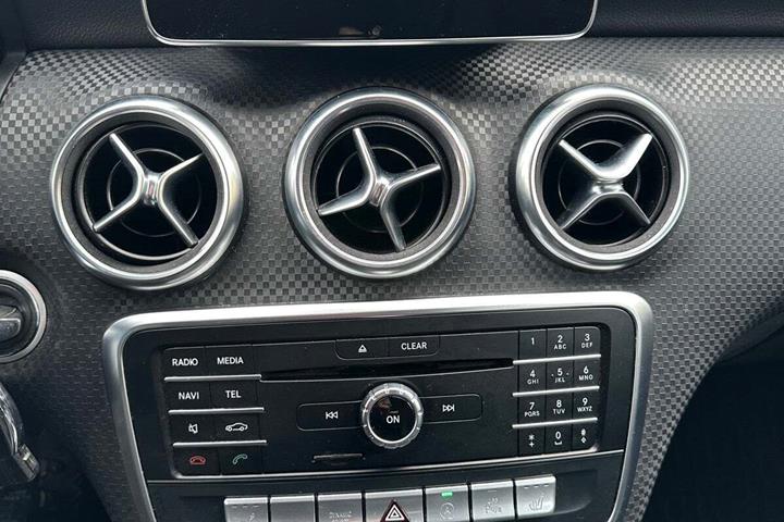 undefined Mercedes A200 fra 2018