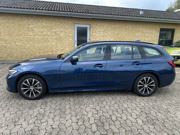 BMW 330e 2,0 Touring M-Sport aut.