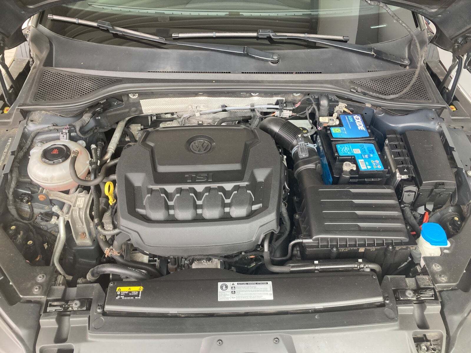 Grå VW Arteon fra 2018