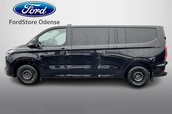 Beige Ford E-Transit Custom 320S fra 2025