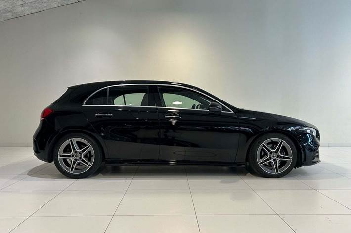 Sort Mercedes A200 fra 2022