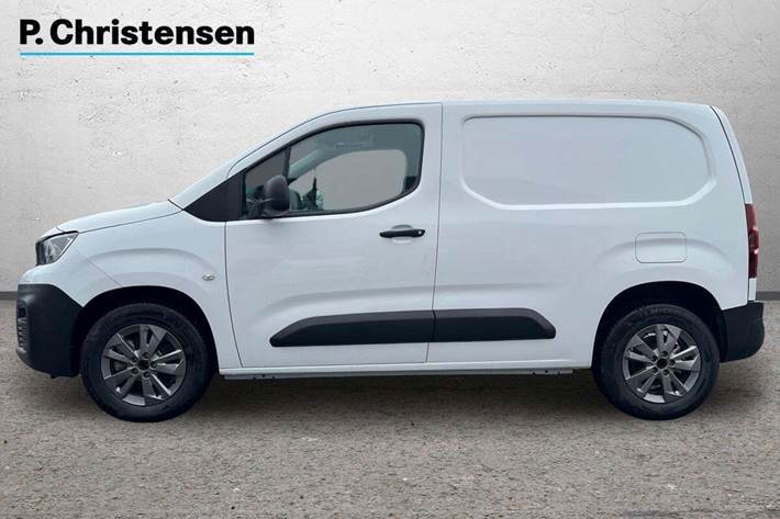 Hvid Peugeot e-Partner fra 2024