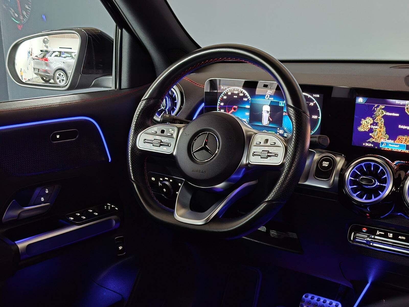 Sort Mercedes EQB250+ fra 2023