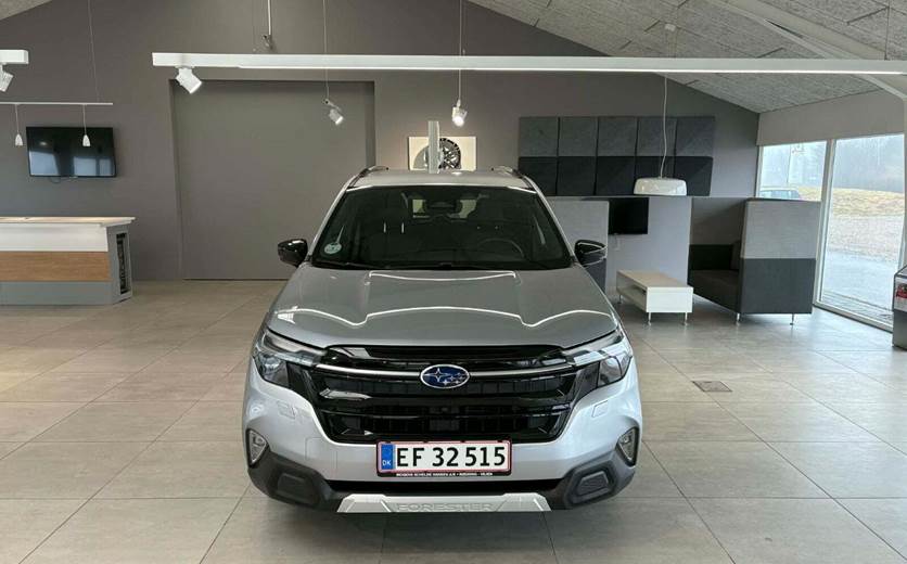 Subaru Forester 2,0 e-Boxer Limited L-tr.
