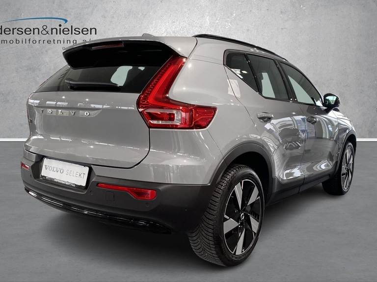 Volvo EX40 Single Motor Extended Range Plus 252HK 5d Aut.