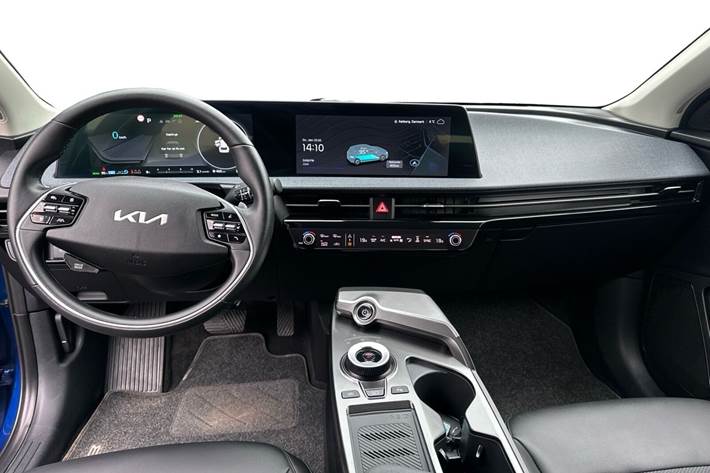 Blå Kia EV6 fra 2025