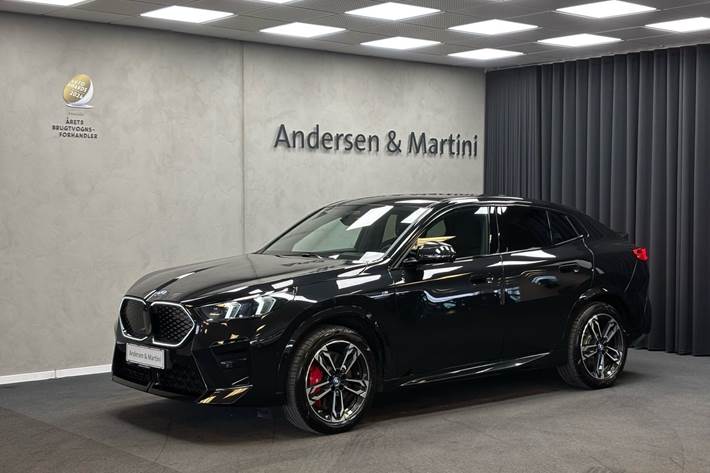 Sort BMW iX2 fra 2025