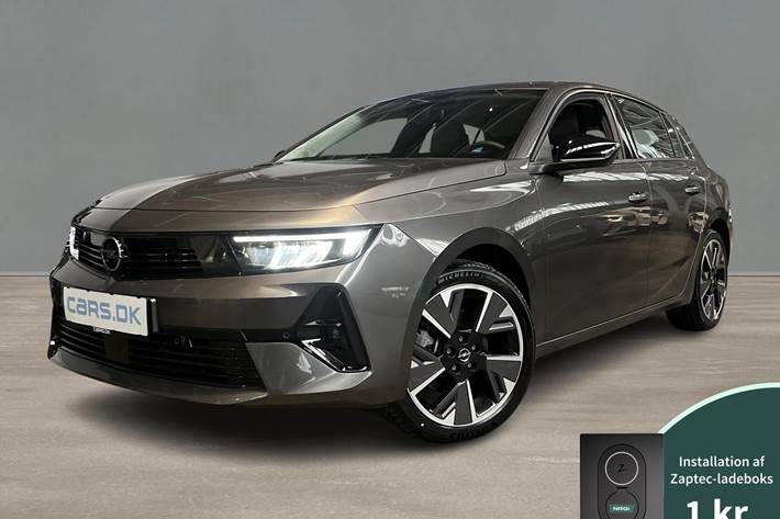 Grå Opel Astra-e fra 2024 set udefra