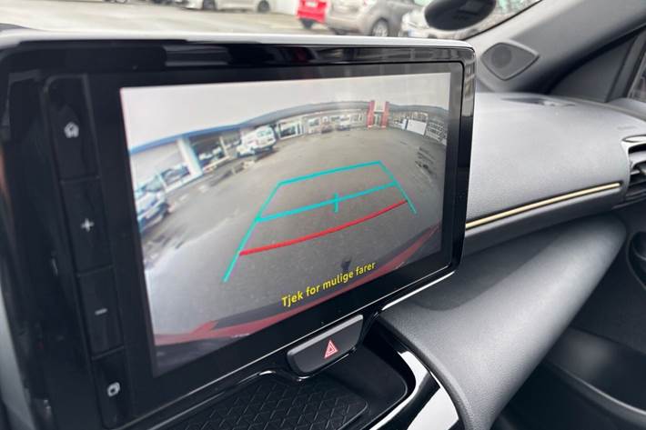 Rød Toyota Yaris Cross fra 2022