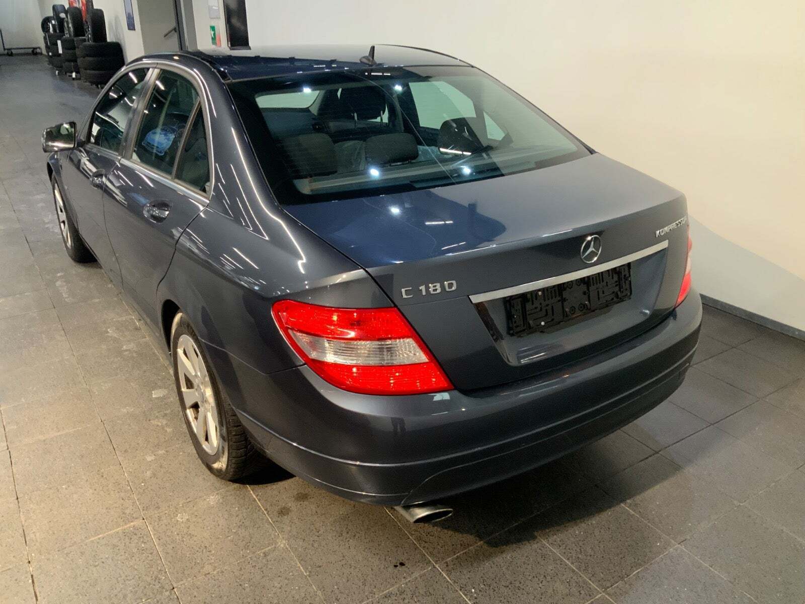 Mercedes C180