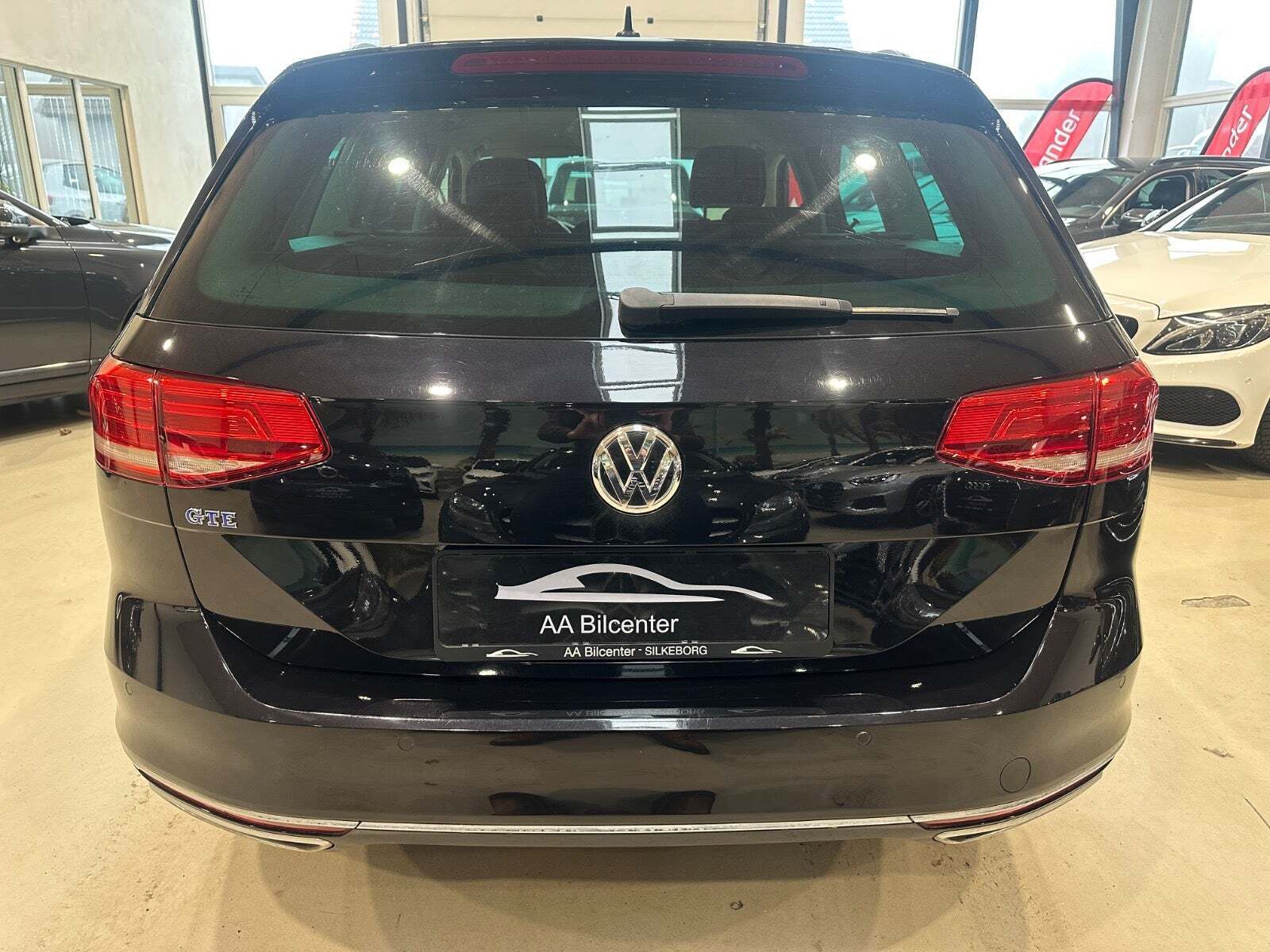 Sort VW Passat fra 2018