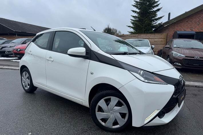 undefined Toyota Aygo fra 2015 set udefra