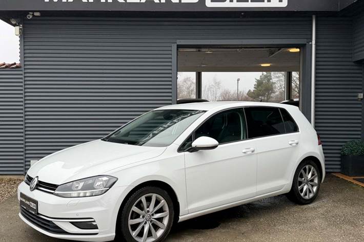 Hvid VW Golf VII fra 2018 set udefra