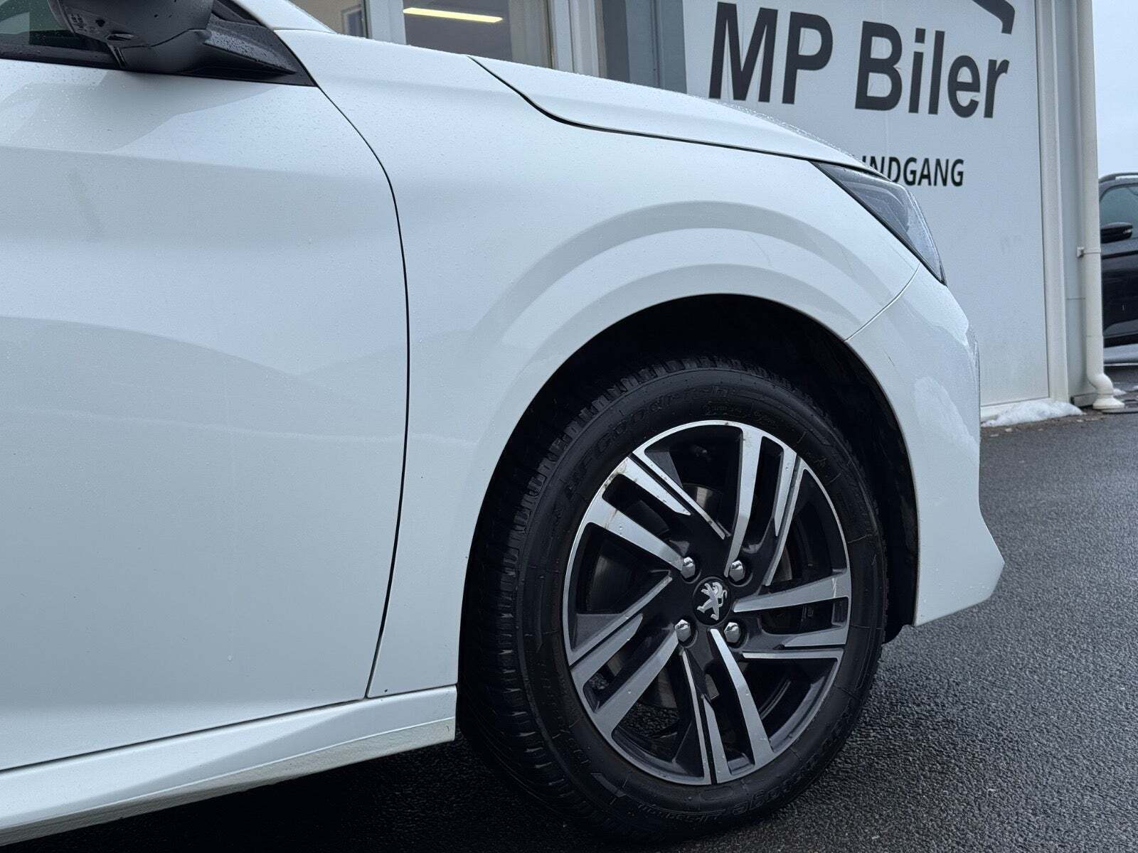 Hvid Peugeot 208 fra 2021