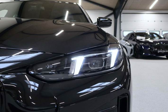 Sort BMW i4 fra 2025