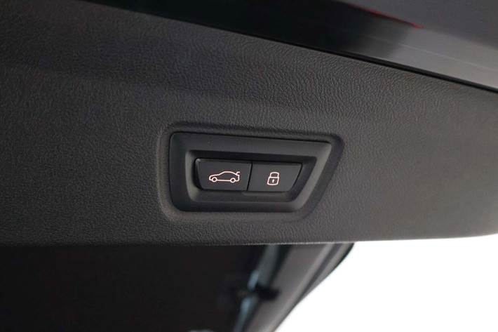 Sort BMW i4 fra 2025