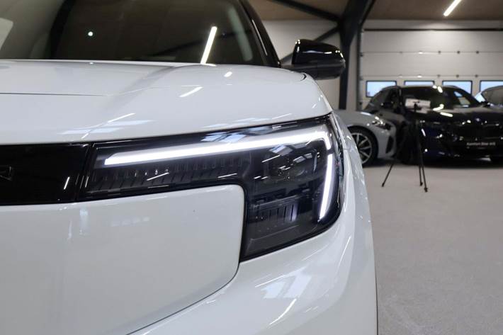 Hvid Ford Explorer fra 2024