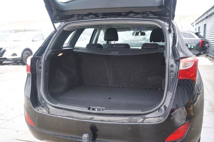 Sort Hyundai i30 fra 2016