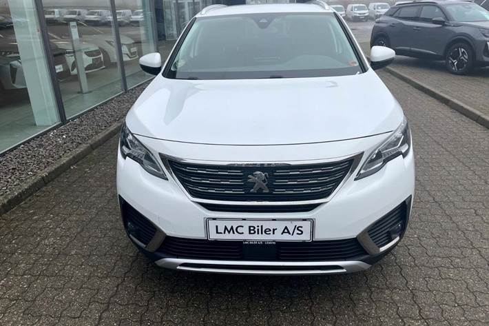 Hvid Peugeot 5008 fra 2019