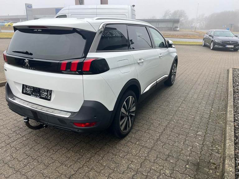 Peugeot 5008 1,2 PureTech 130 Allure 7prs
