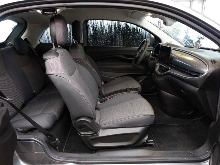 Fiat 500e 42 Icon 3+1
