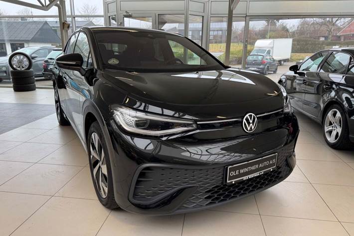 Sort VW ID.5 fra 2025 set udefra