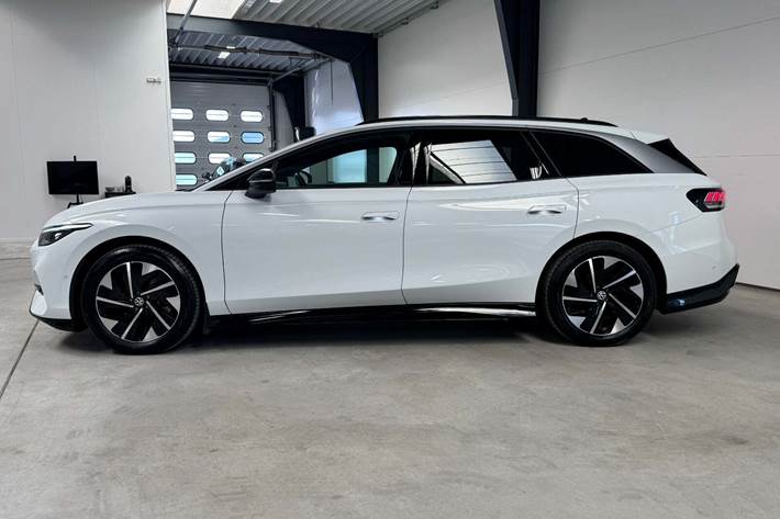 Hvid VW ID.7 fra 2025