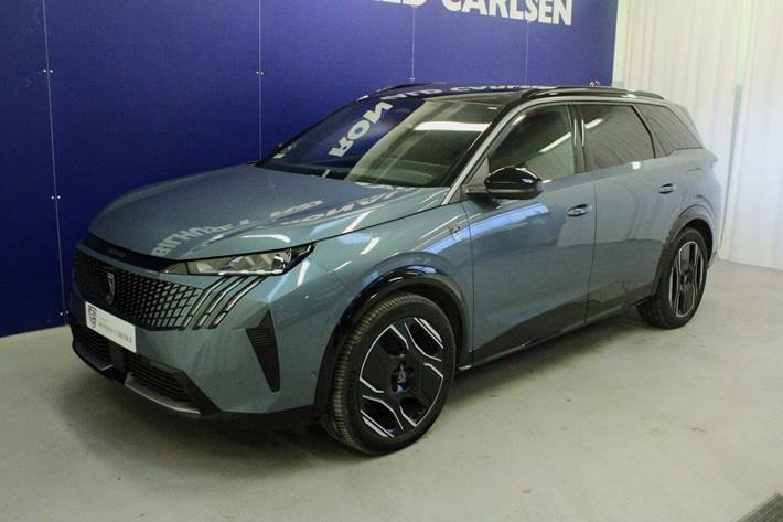 Blå Peugeot e-5008 fra 2024