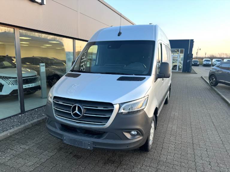 Mercedes Sprinter 319 3,0 CDi A2 Kassevogn aut. RWD