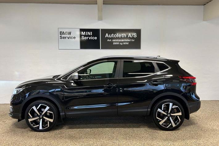 Sort Nissan Qashqai fra 2018