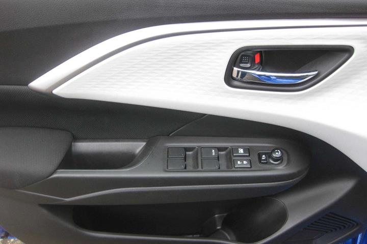 Blå Suzuki Swift fra 2025