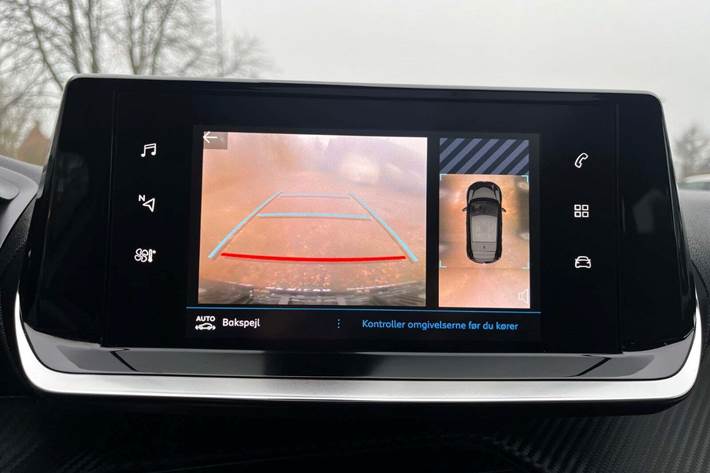 Hvid Peugeot 208 fra 2020