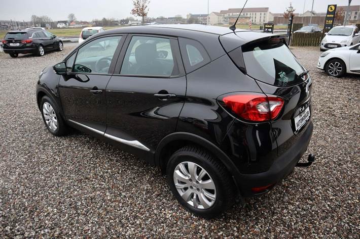 Sort Renault Captur fra 2017