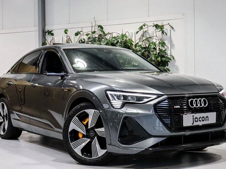 Audi e-tron 55 S-line Sportback quattro
