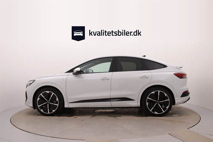 Hvid Audi Q4 fra 2023