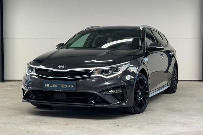 Grå Kia Optima fra 2019 set udefra