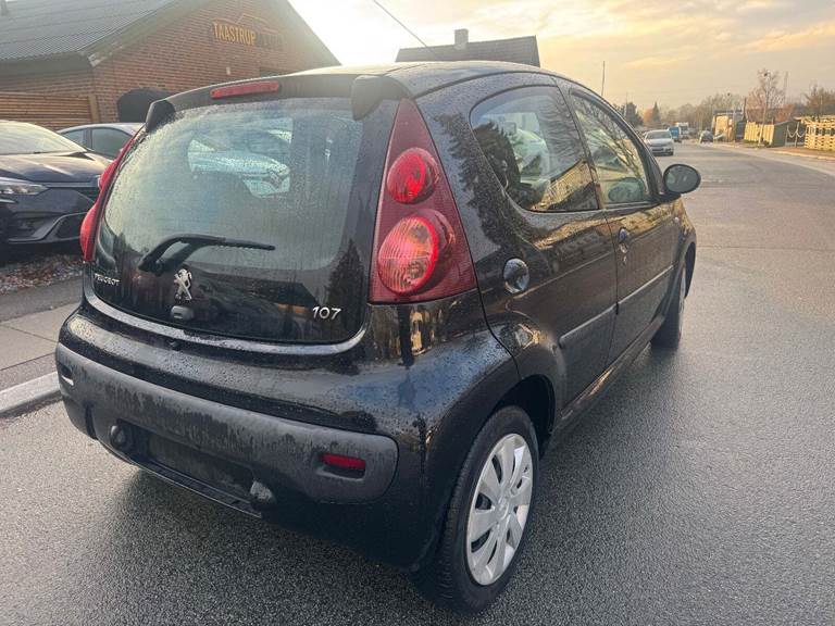 Peugeot 107 1,0 Active