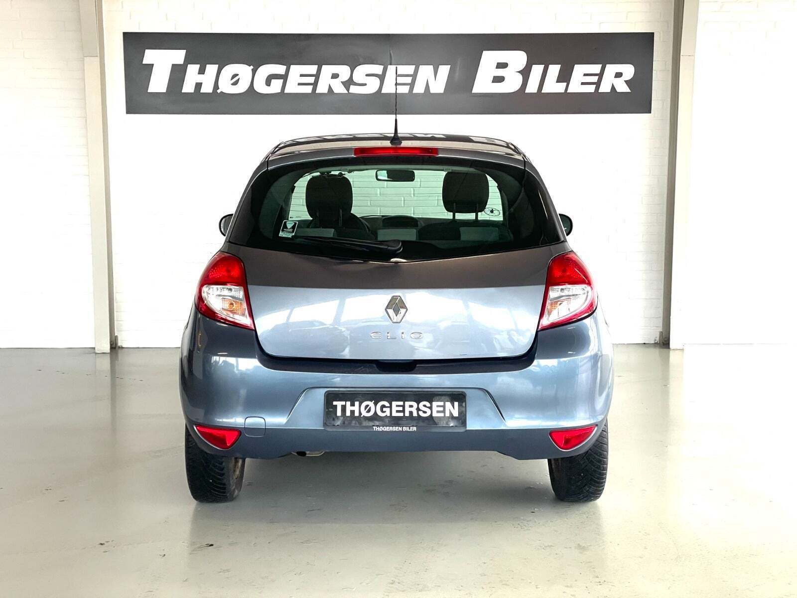 Renault Clio III 1,2 16V Authentique