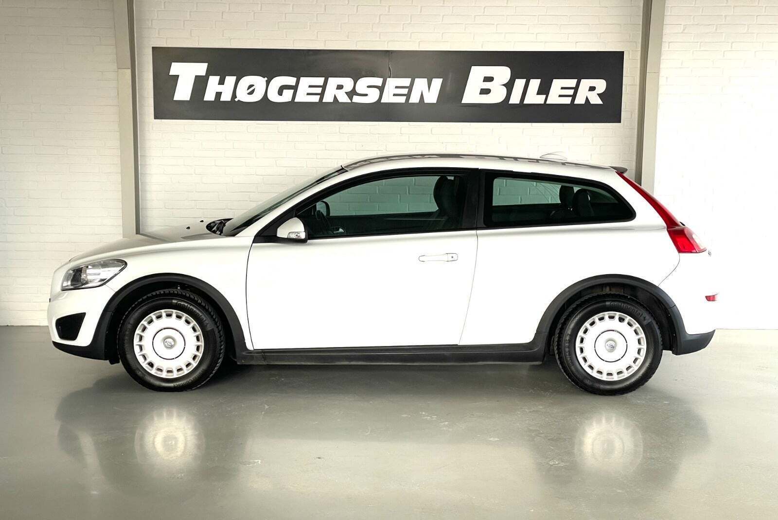 Hvid Volvo C30 fra 2011