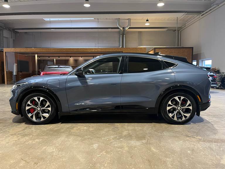 Ford Mustang Mach-E EL UR AWD 351HK 5d Aut.