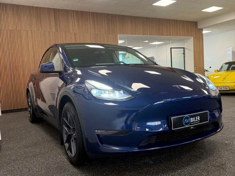 Tesla Model Y Long Range AWD