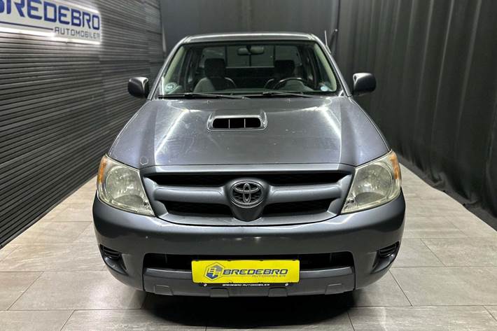 undefined Toyota HiLux fra 2007 set udefra