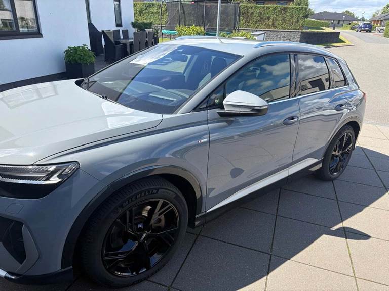 Audi Q4 e-tron 40 S-line