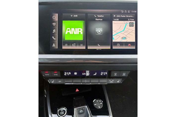 Grå Audi Q4 e-tron fra 2022