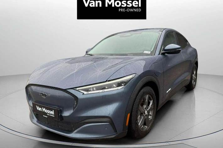 Blå Ford Mustang Mach-E fra 2021 set udefra