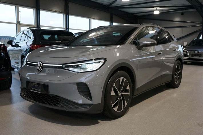 Grå VW ID.4 fra 2025 set udefra