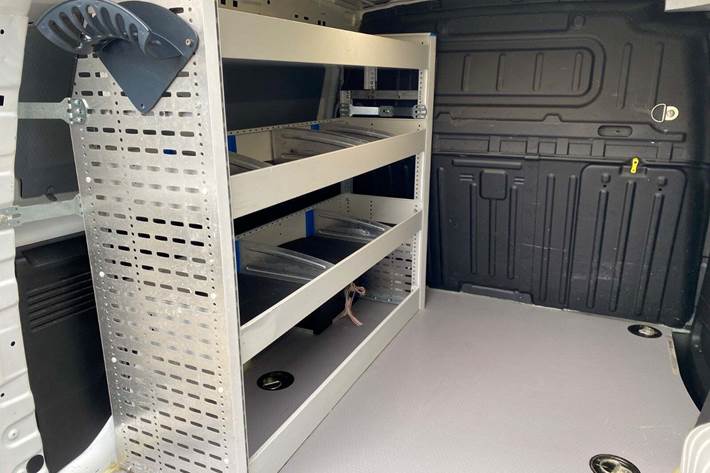 Hvid Peugeot Partner fra 2020