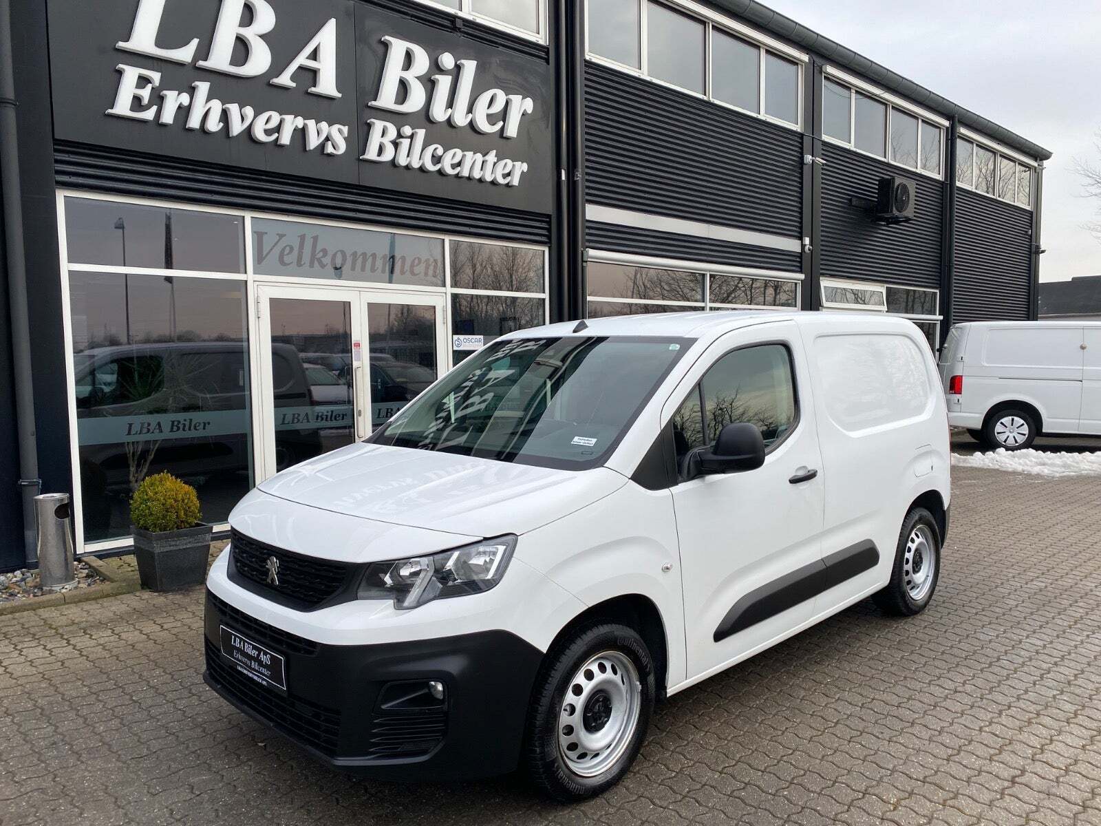 Peugeot Partner 1,5 BlueHDi 130 L1V1 Plus EAT8 Van