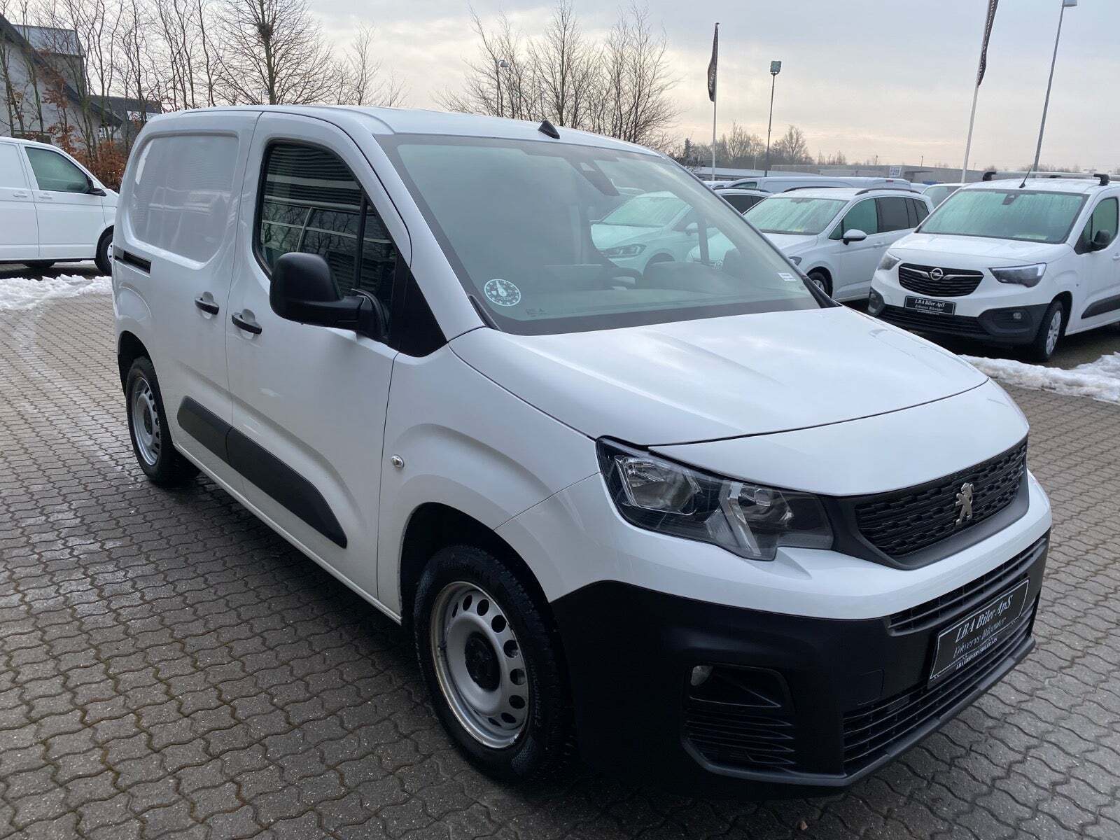 Peugeot Partner 1,5 BlueHDi 130 L1V1 Plus EAT8 Van