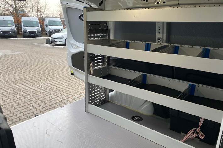 Hvid Peugeot Partner fra 2020